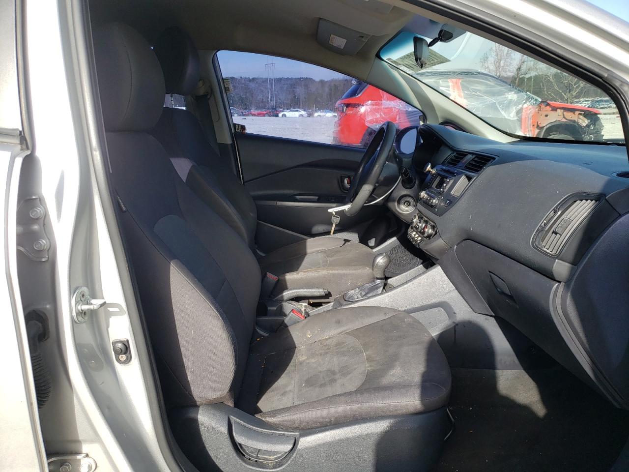 Photo 5 from auction – 2013 KIA RIO LX with VIN KNADM4A3XD6162935