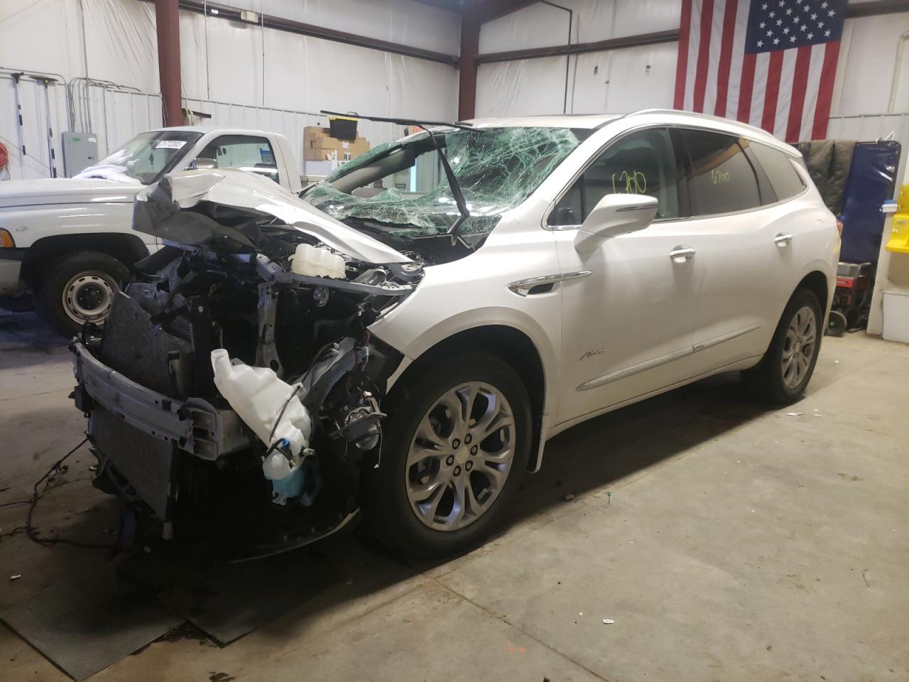 Photo 2 from auction – 2020 BUICK ENCLAVE AV with VIN 5GAEVCKW1LJ272261