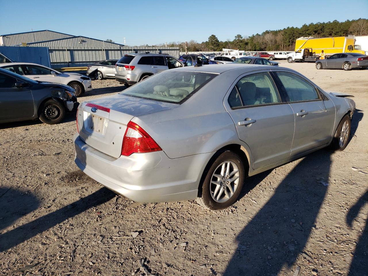 Photo 4 from auction – 2010 FORD FUSION S with VIN 3FAHP0GA2AR168128
