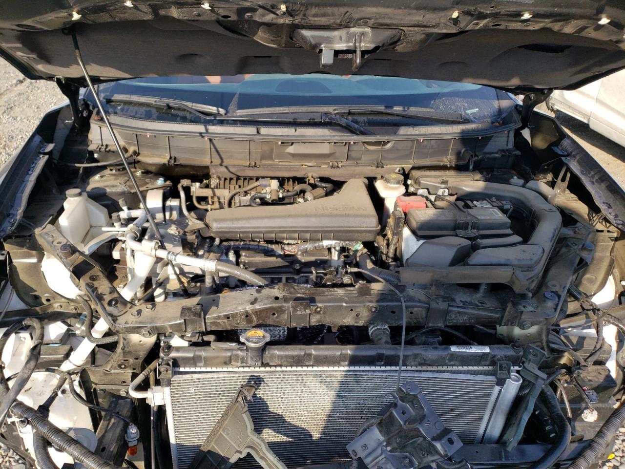 Photo 7 from auction – 2019 NISSAN ROGUE S with VIN 5N1AT2MT2KC767065