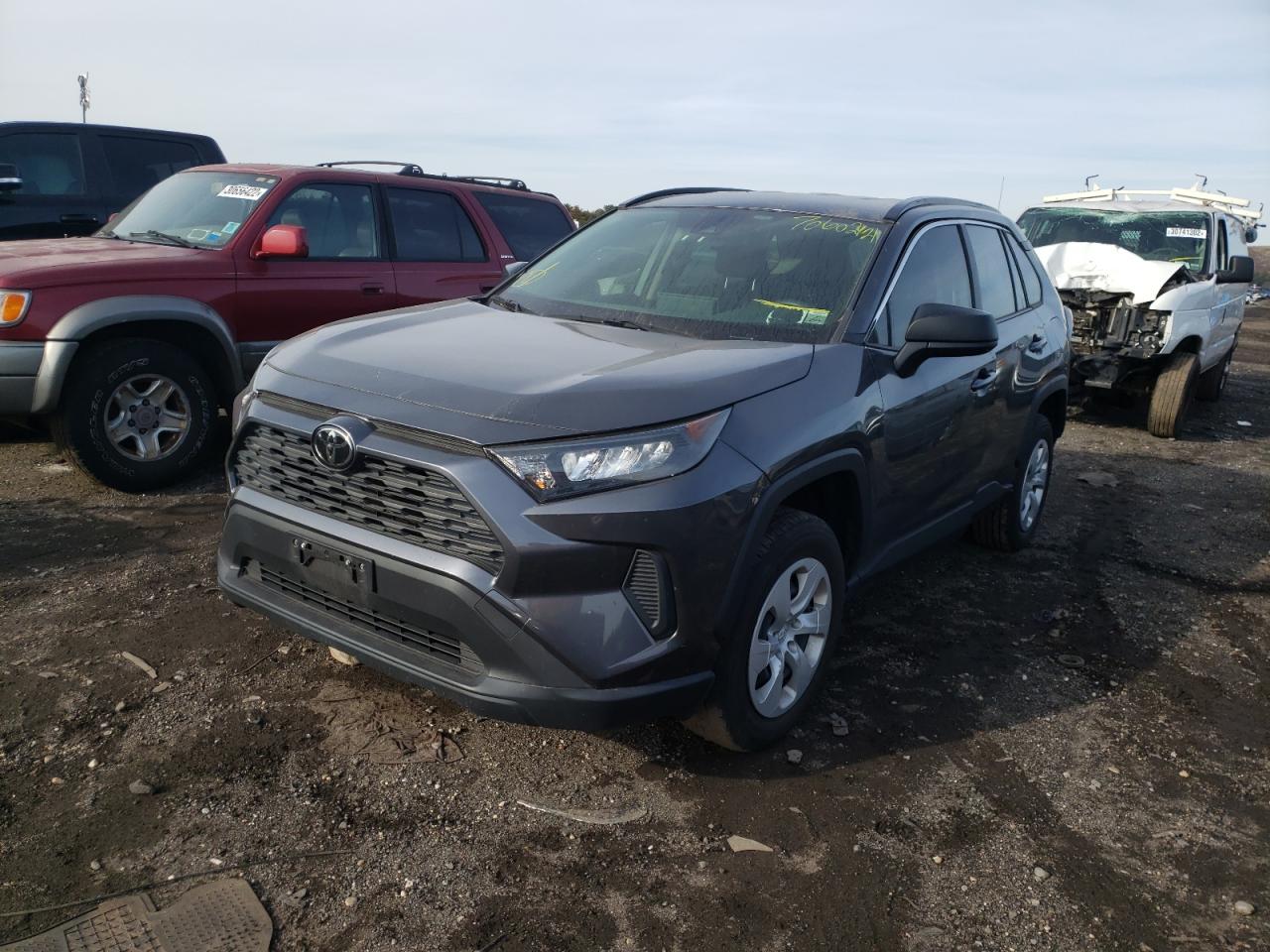 Photo 2 from auction – 2019 TOYOTA RAV4 LE with VIN JTMF1RFV4KD508109