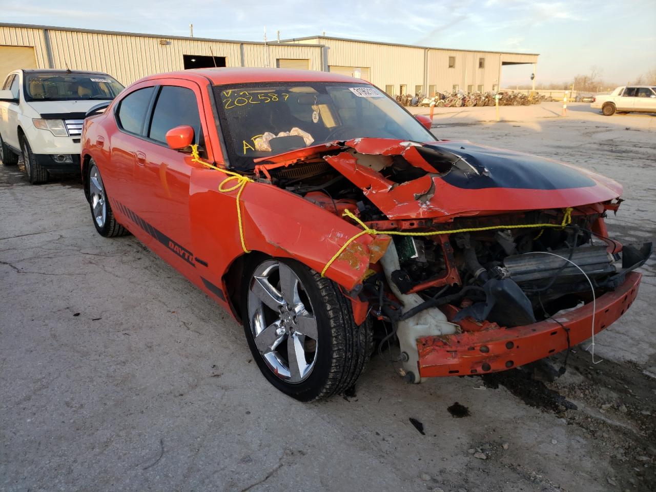 DODGE CHARGER R/ 2008 with VIN 2B3LA53H18H202587 - Photo from auction