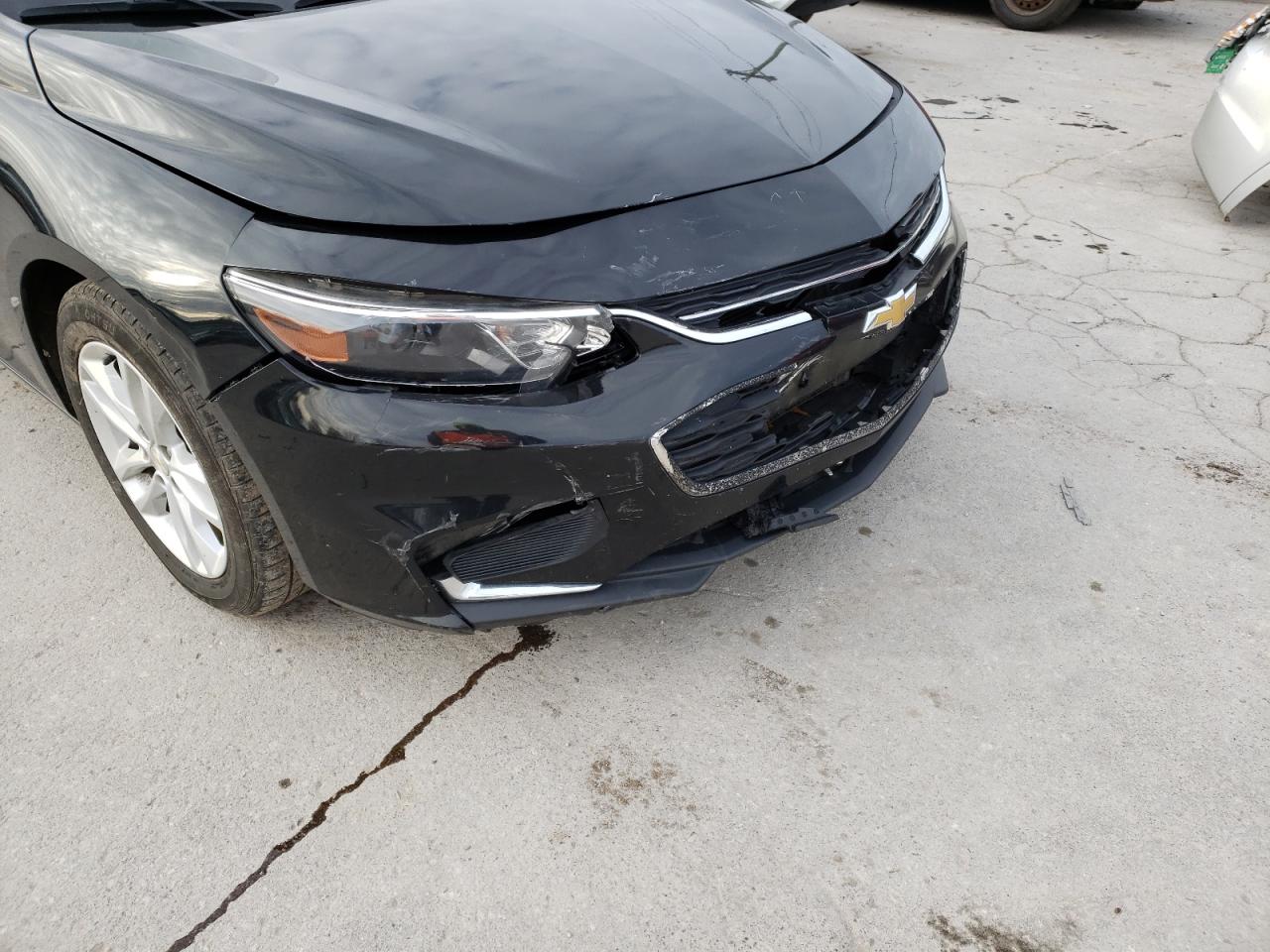Photo 9 from auction – 2018 CHEVROLET MALIBU LT with VIN 1G1ZD5ST6JF158317