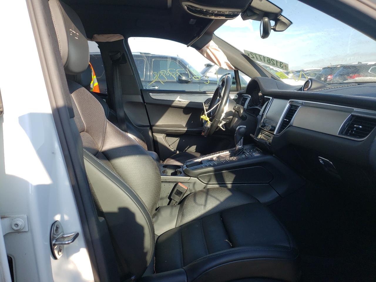 Photo 5 from auction – 2018 PORSCHE MACAN GTS with VIN WP1AG2A53JLB65061
