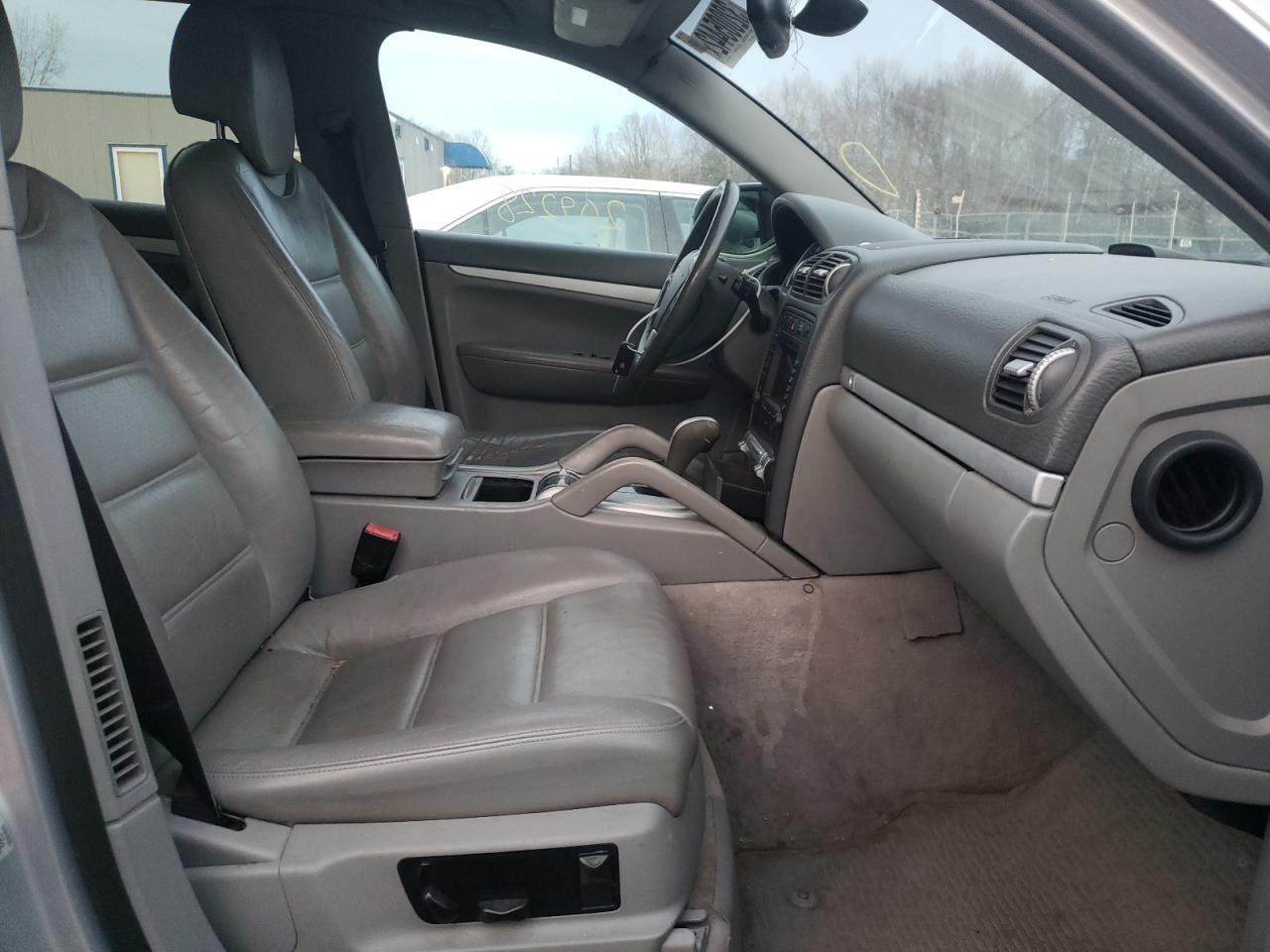 Photo 5 from auction – 2008 PORSCHE CAYENNE with VIN WP1AB29P38LA51012