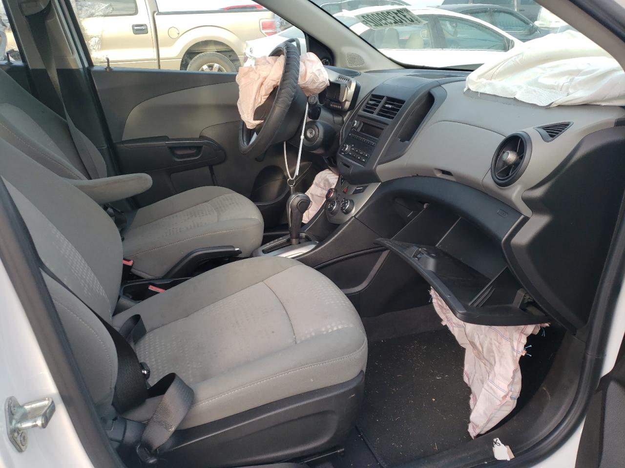 Photo 5 from auction – 2012 CHEVROLET SONIC LS with VIN 1G1JA6SH0C4141762