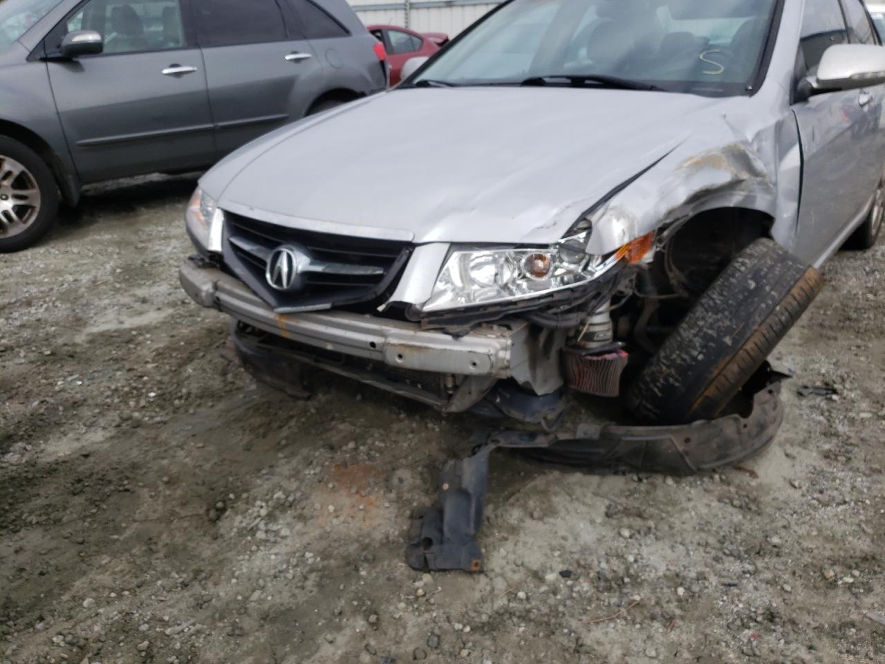 Photo 9 from auction – 2004 ACURA TSX with VIN JH4CL95884C008616