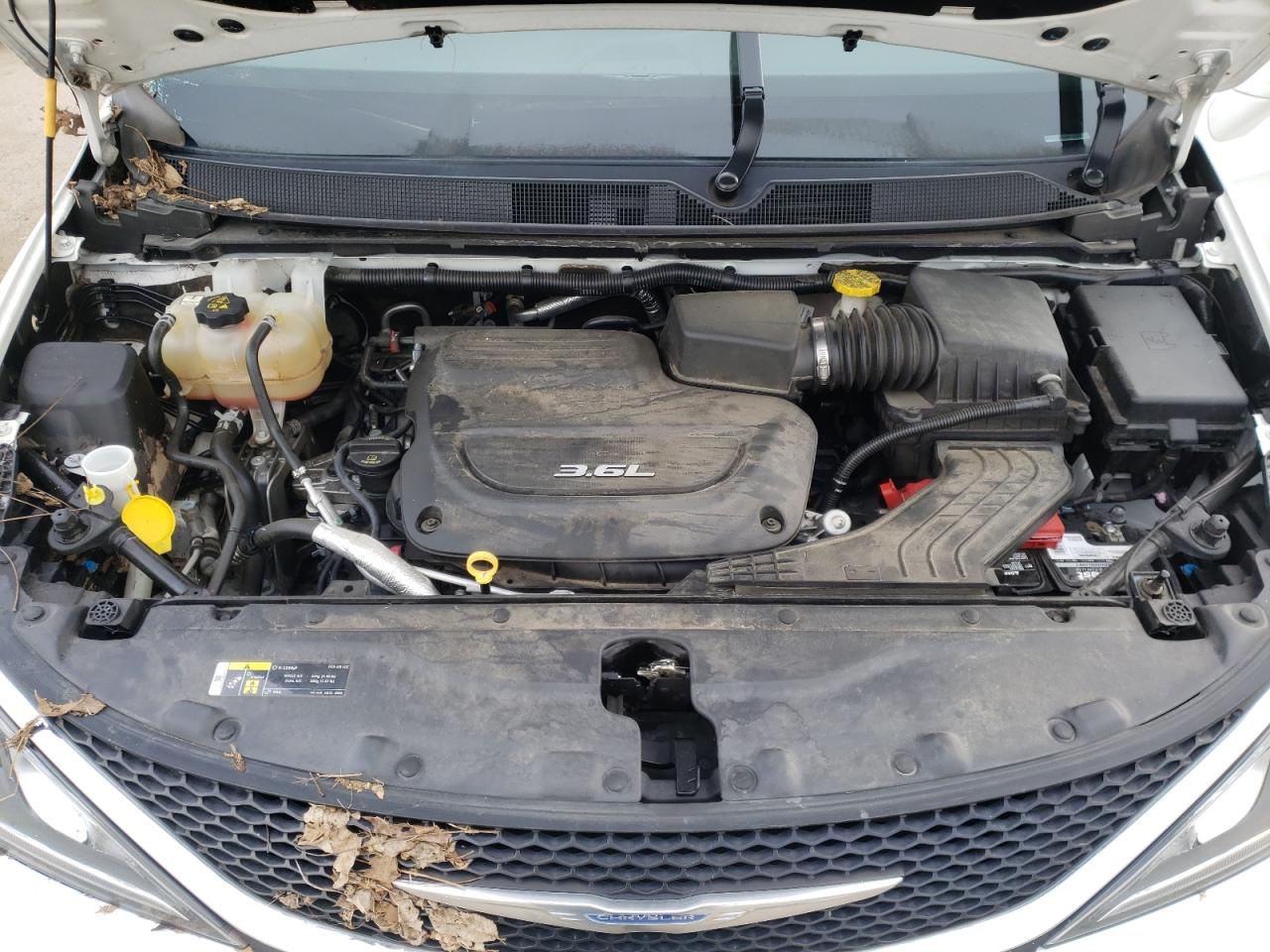 Photo 7 from auction – 2018 CHRYSLER PACIFICA T with VIN 2C4RC1EG2JR144229