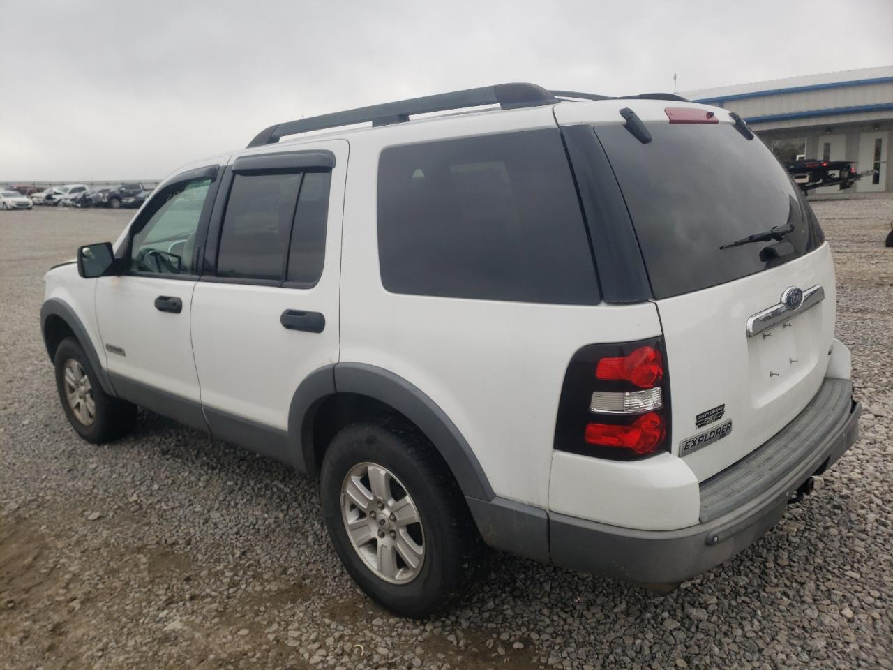 Photo 3 from auction – 2006 FORD EXPLORER X with VIN 1FMEU73E66UA82792