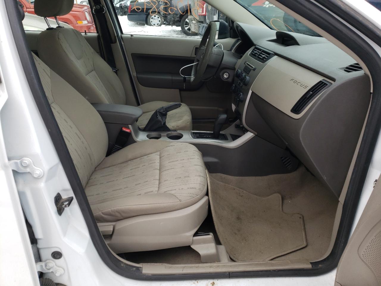 Photo 5 from auction – 2008 FORD FOCUS SE with VIN 1FAHP35N48W285529