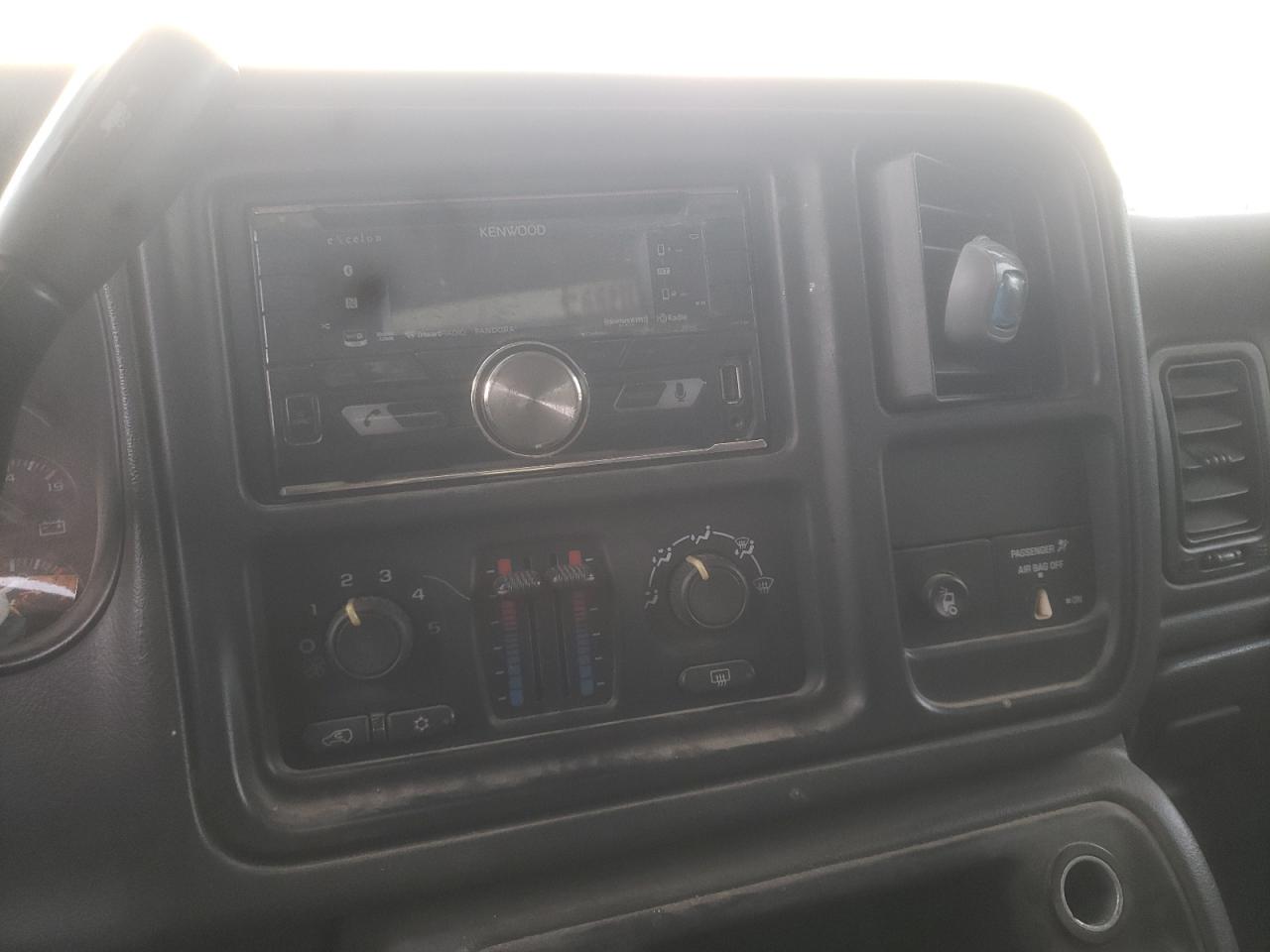 Photo 9 from auction – 2007 GMC SIERRA K25 with VIN 1GTHK29U87E108510