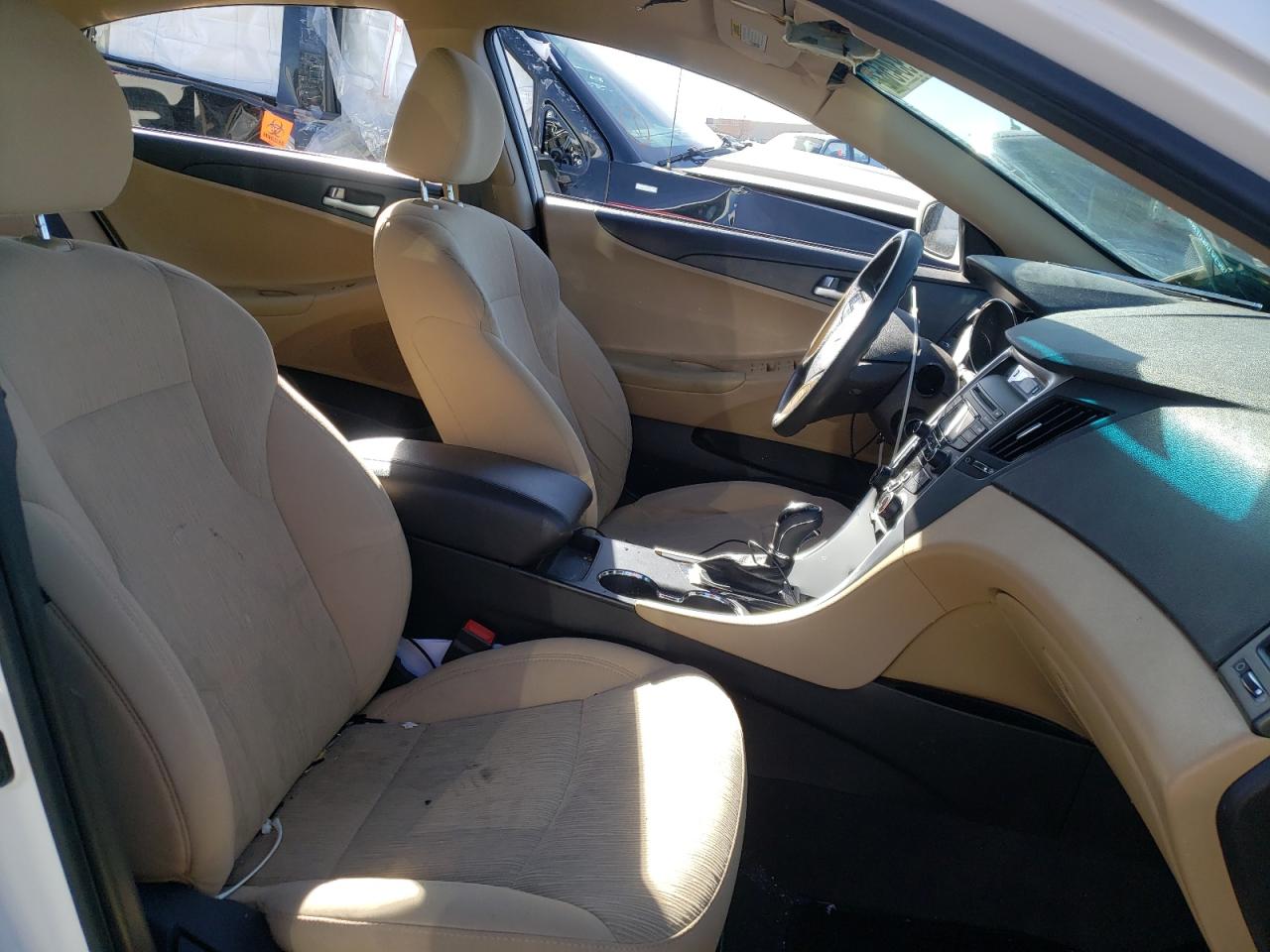 Photo 5 from auction – 2013 HYUNDAI SONATA GLS with VIN 5NPEB4AC2DH763193