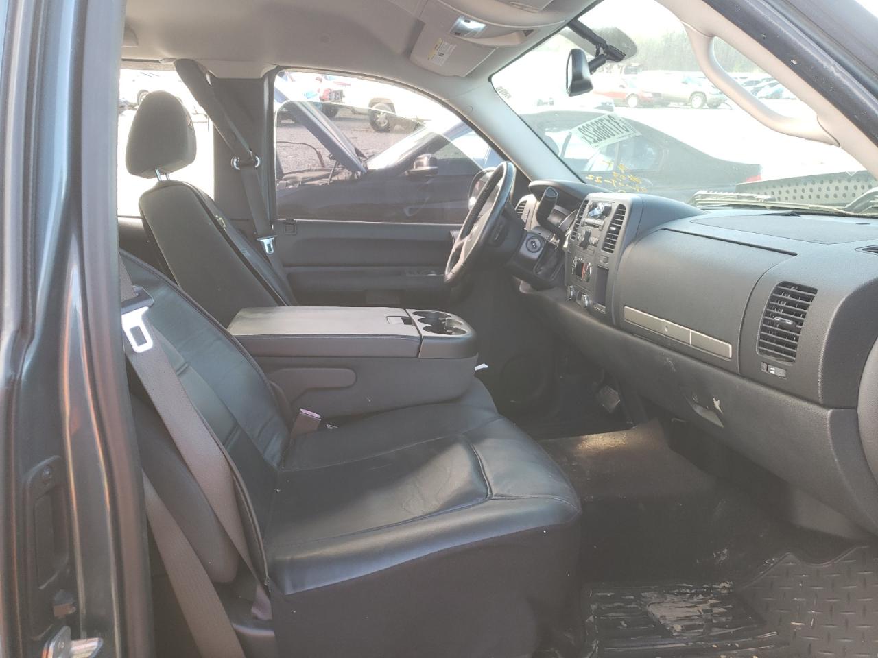 Photo 5 from auction – 2007 CHEVROLET SILVERADO with VIN 1GCEC19J77Z510589