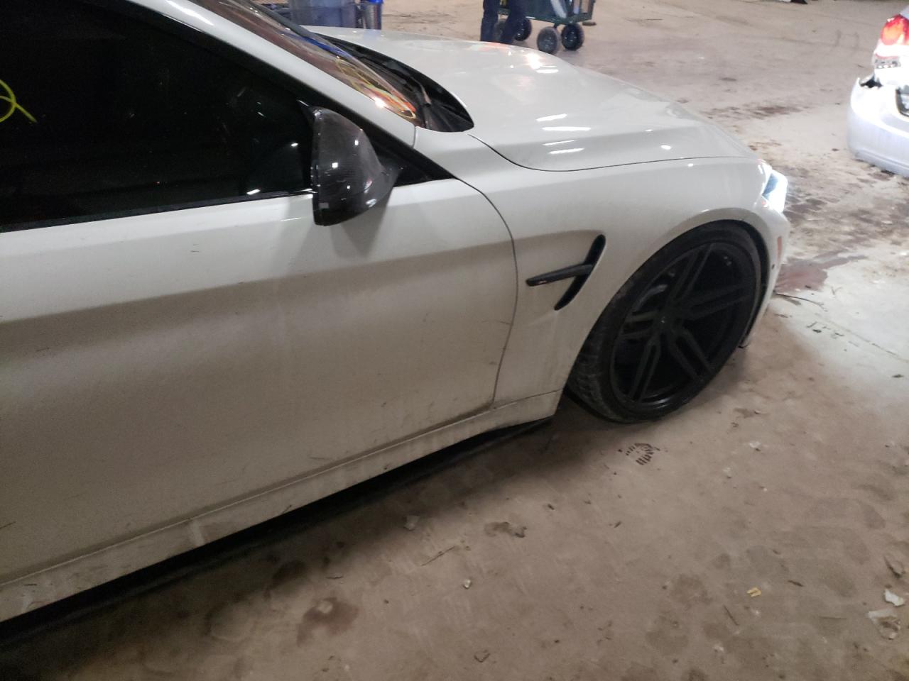 Photo 9 from auction – 2015 BMW M4 with VIN WBS3R9C51FK330895