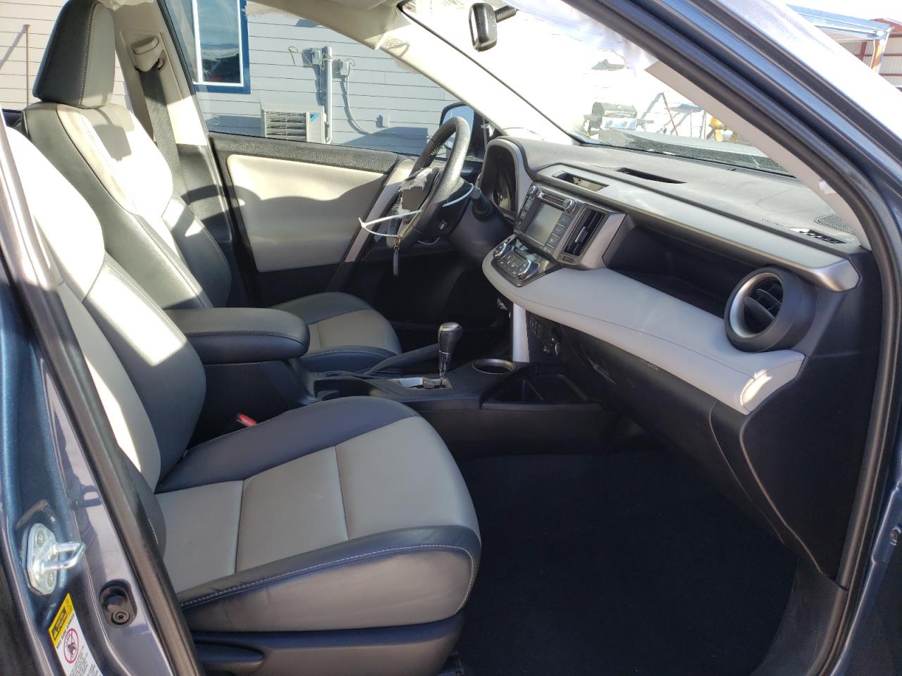 Photo 5 from auction – 2014 TOYOTA RAV4 LIMIT with VIN 2T3DFREV0EW168166
