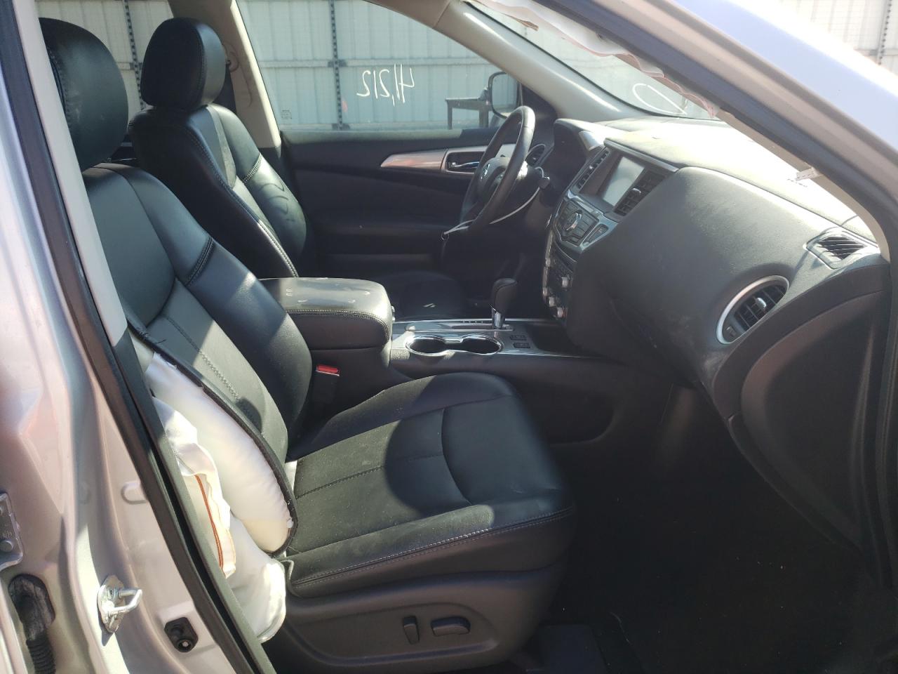 Photo 5 from auction – 2017 NISSAN PATHFINDER with VIN 5N1DR2MN2HC904446