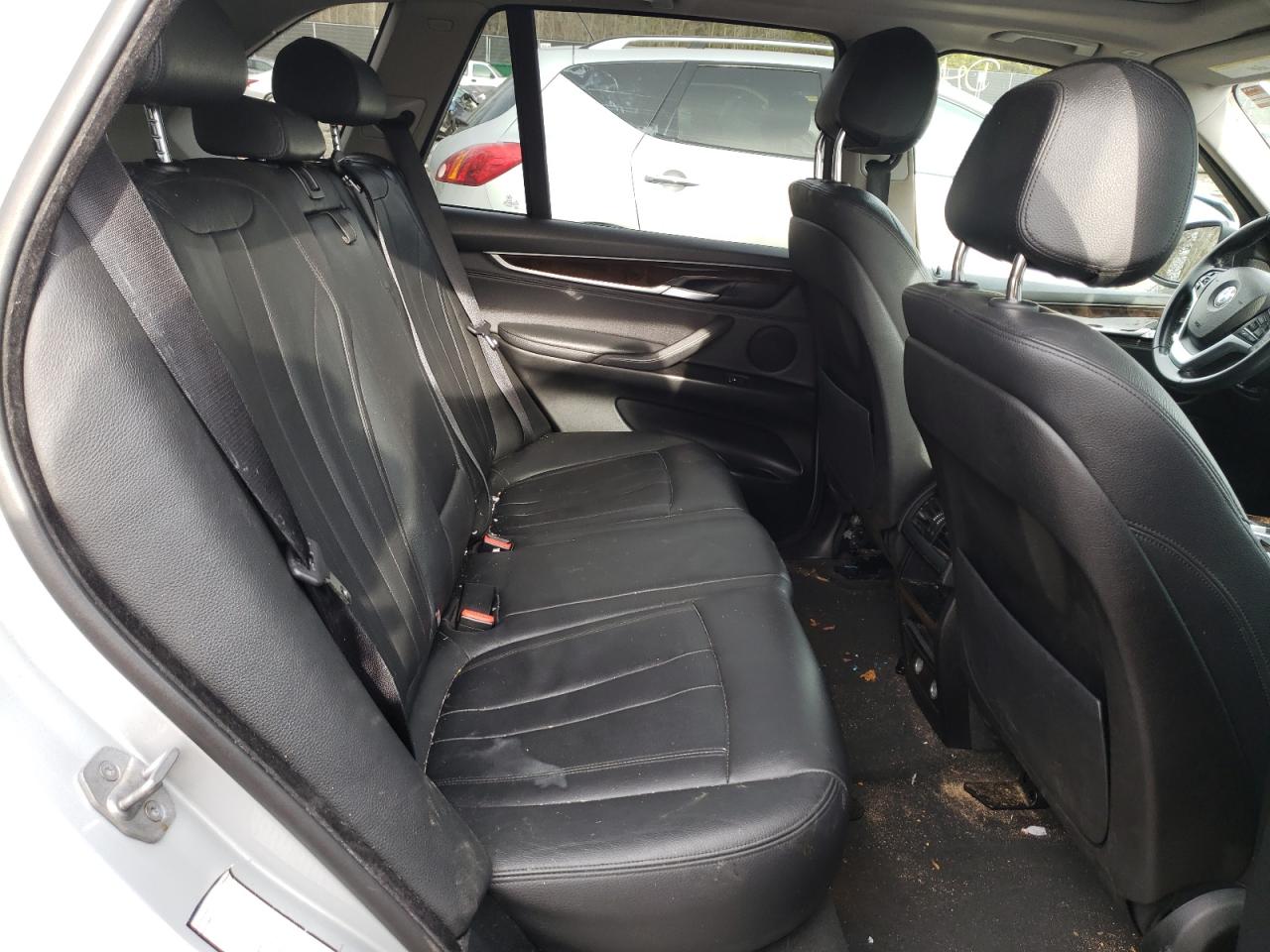 Photo 6 from auction – 2015 BMW X5 XDRIVE3 with VIN 5UXKR0C5XF0P07197