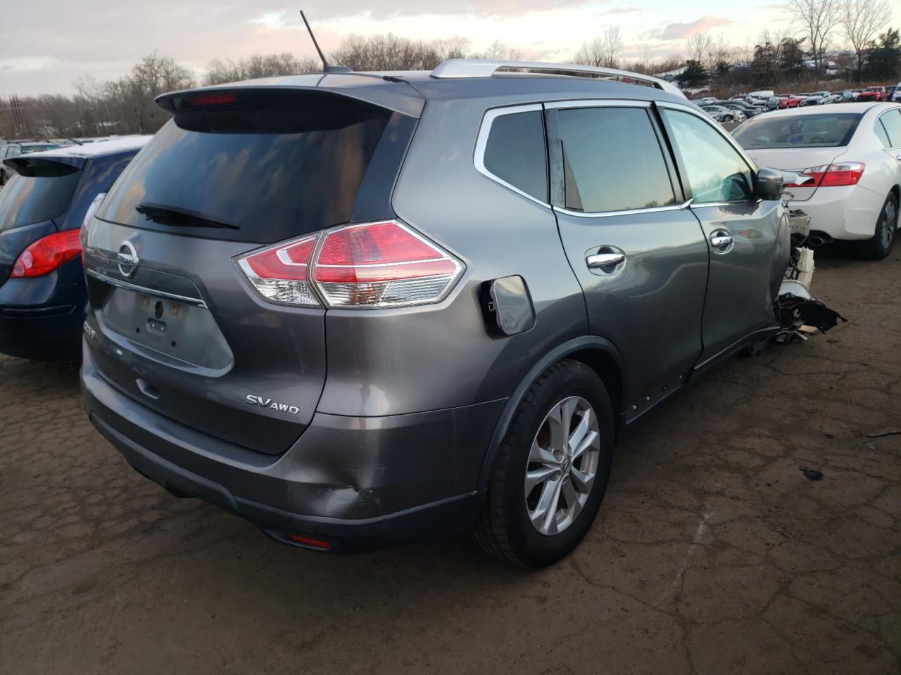 Photo 4 from auction – 2016 NISSAN ROGUE S with VIN KNMAT2MV6GP668836