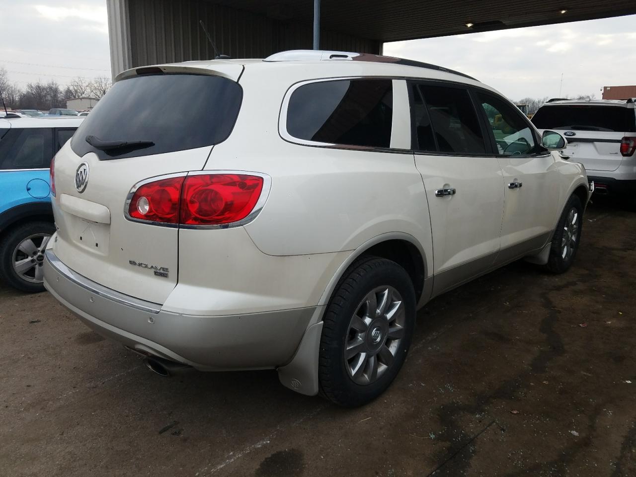Photo 4 from auction – 2011 BUICK ENCLAVE CX with VIN 5GAKRCEDXBJ238061