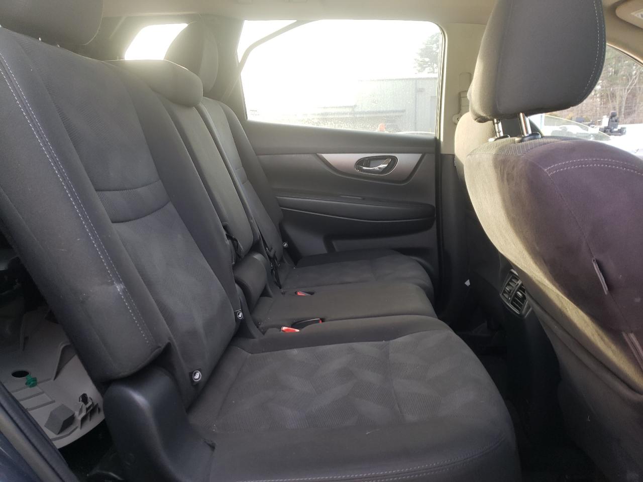 Photo 6 from auction – 2016 NISSAN ROGUE S with VIN KNMAT2MV3GP634482