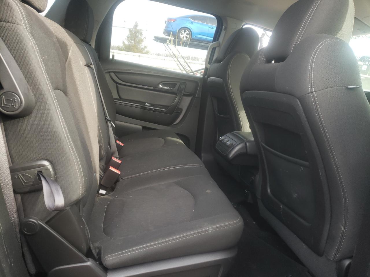 Photo 6 from auction – 2015 GMC ACADIA SLE with VIN 1GKKRNED9FJ377876