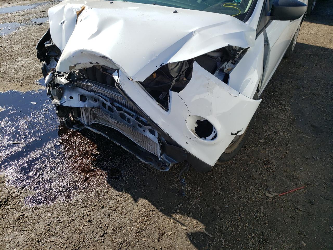 Photo 10 from auction – 2014 FORD FOCUS S with VIN 1FADP3E23EL360285