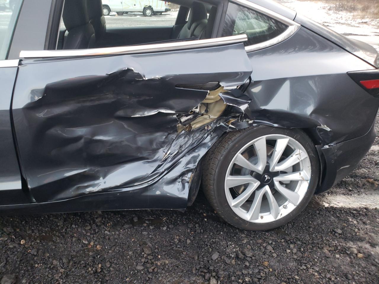 Photo 9 from auction – 2020 TESLA MODEL 3 with VIN 5YJ3E1EB9LF787387
