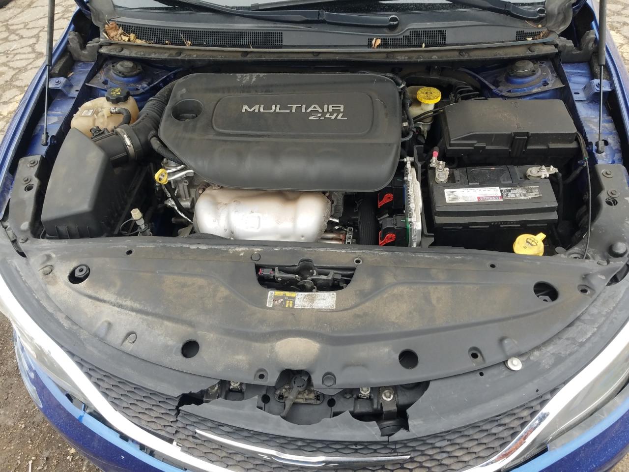 Photo 7 from auction – 2015 CHRYSLER 200 LIMITE with VIN 1C3CCCAB8FN638552