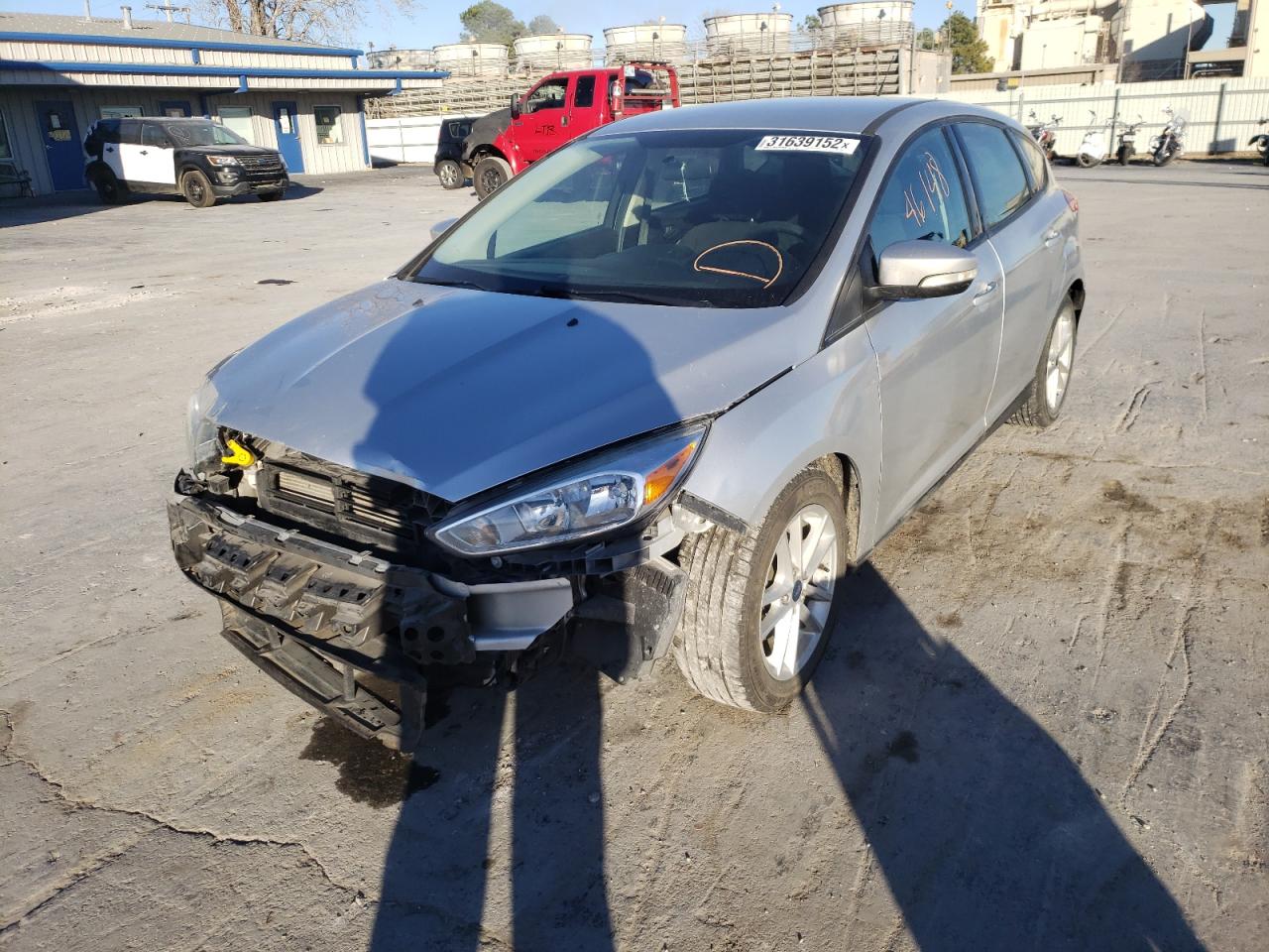Photo 2 from auction – 2017 FORD FOCUS SE with VIN 1FADP3K20HL214466