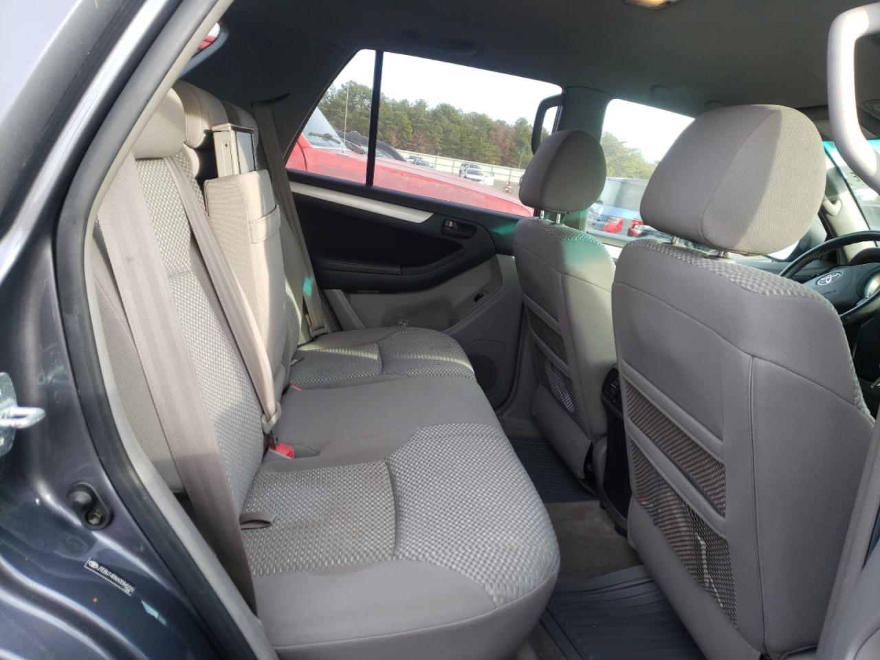 Photo 6 from auction – 2006 TOYOTA 4RUNNER SR with VIN JTEBU14RX60084229