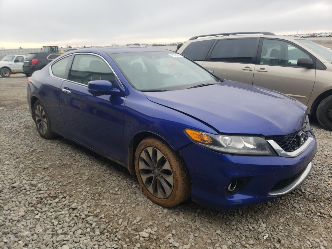 HONDA ACCORD EXL 2013 with VIN 1HGCT1B85DA009503 - Photo from auction