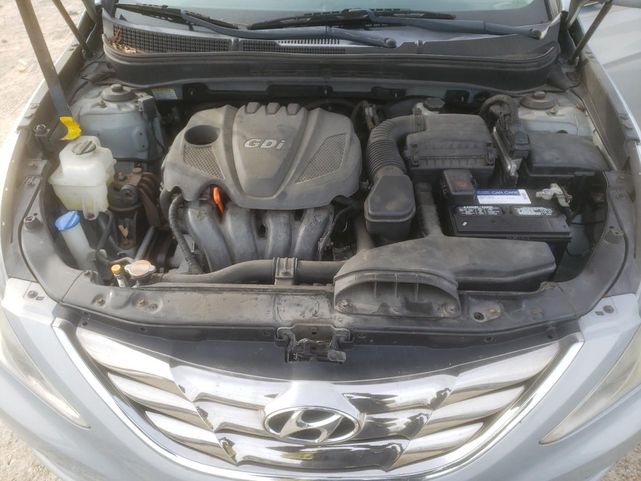 Photo 7 from auction – 2011 HYUNDAI SONATA SE with VIN 5NPEC4AC0BH144103