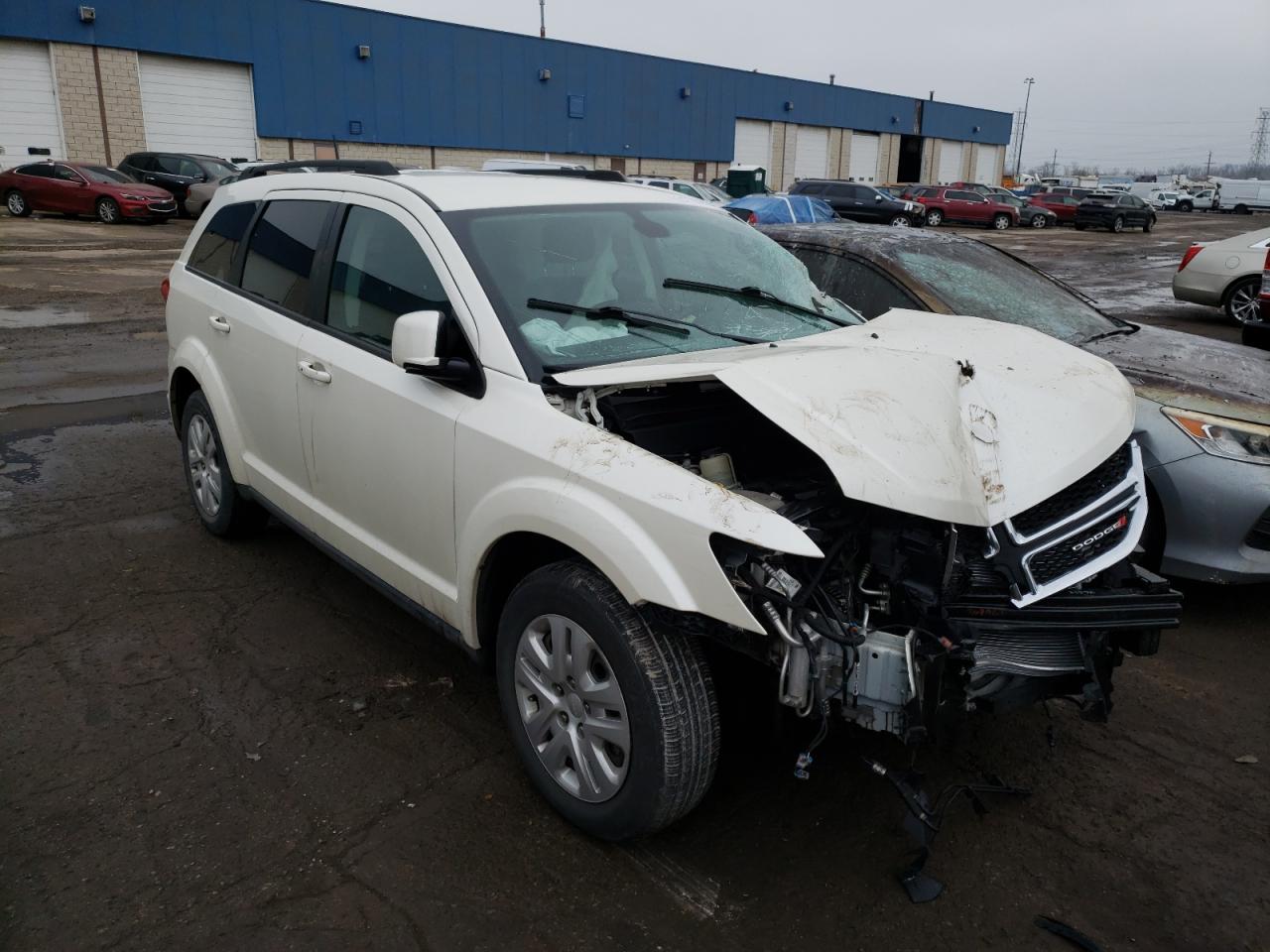 DODGE JOURNEY SE 2019 with VIN 3C4PDCBB9KT860309 - Photo from auction
