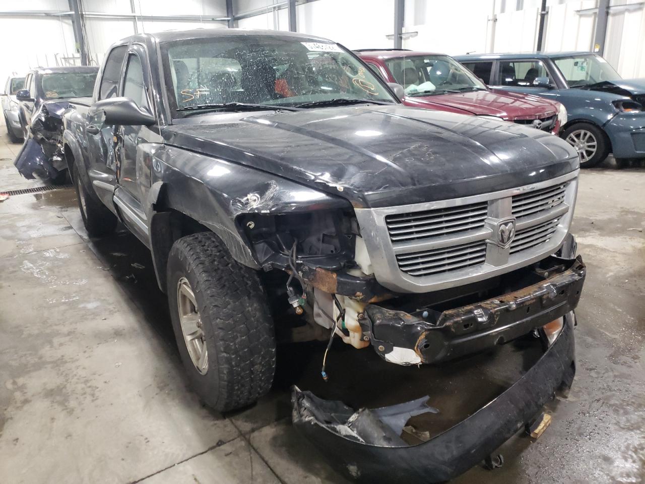 DODGE DAKOTA QUA 2008 with VIN 1D7HW58N68S633008 - Photo from auction