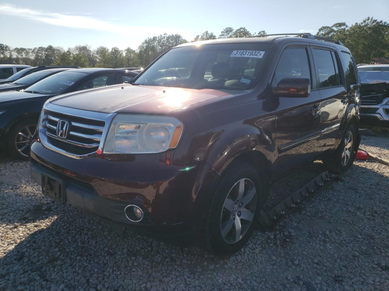 Photo 2 from auction – 2012 HONDA PILOT TOUR with VIN 5FNYF3H96CB019406