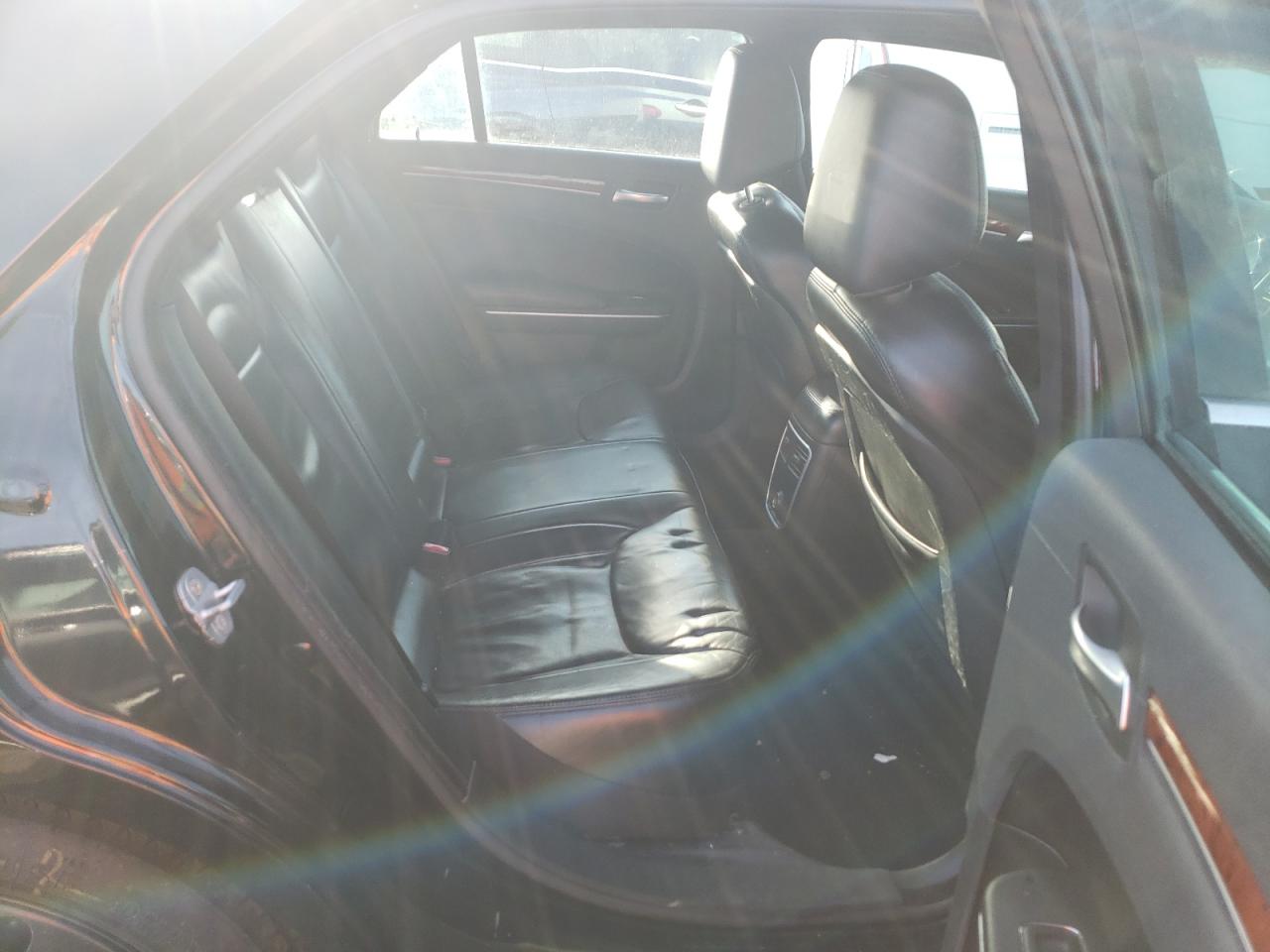 Photo 6 from auction – 2014 CHRYSLER 300 with VIN 2C3CCARG0EH162048