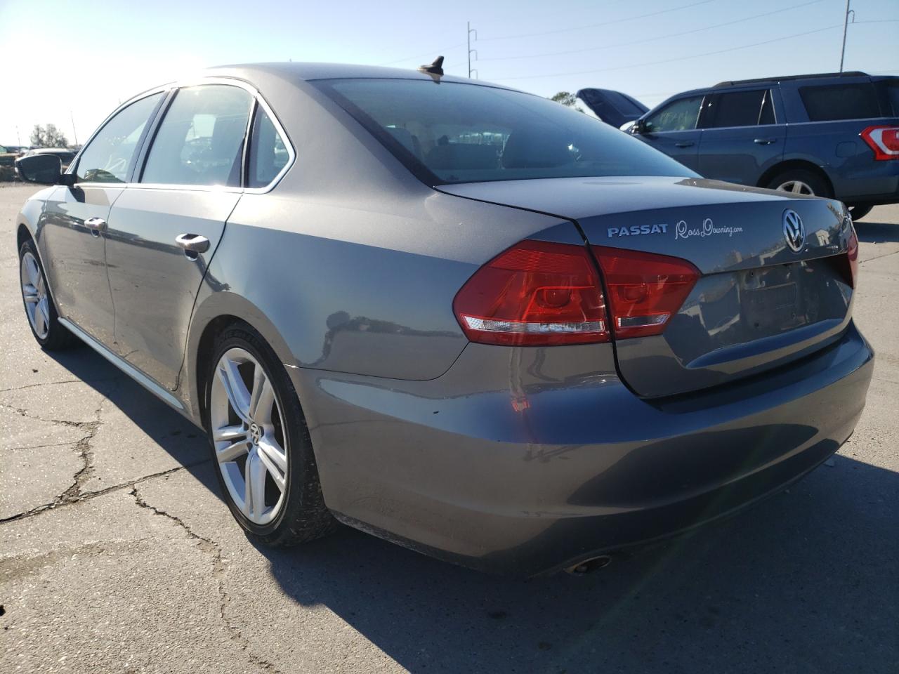 Photo 3 from auction – 2015 VOLKSWAGEN PASSAT SE with VIN 1VWBV7A36FC059859