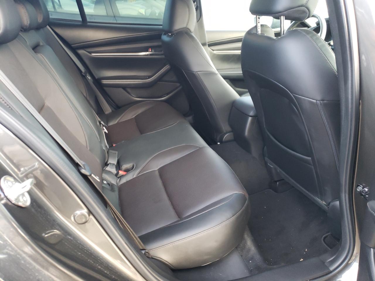 Photo 6 from auction – 2020 MAZDA 3 PREMIUM with VIN 3MZBPBEM8LM132644
