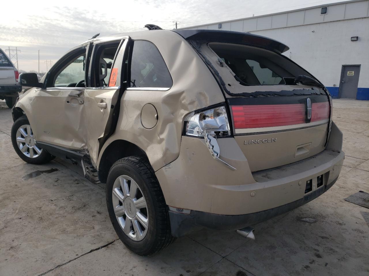 Photo 3 from auction – 2007 LINCOLN MKX with VIN 2LMDU88C97BJ08662