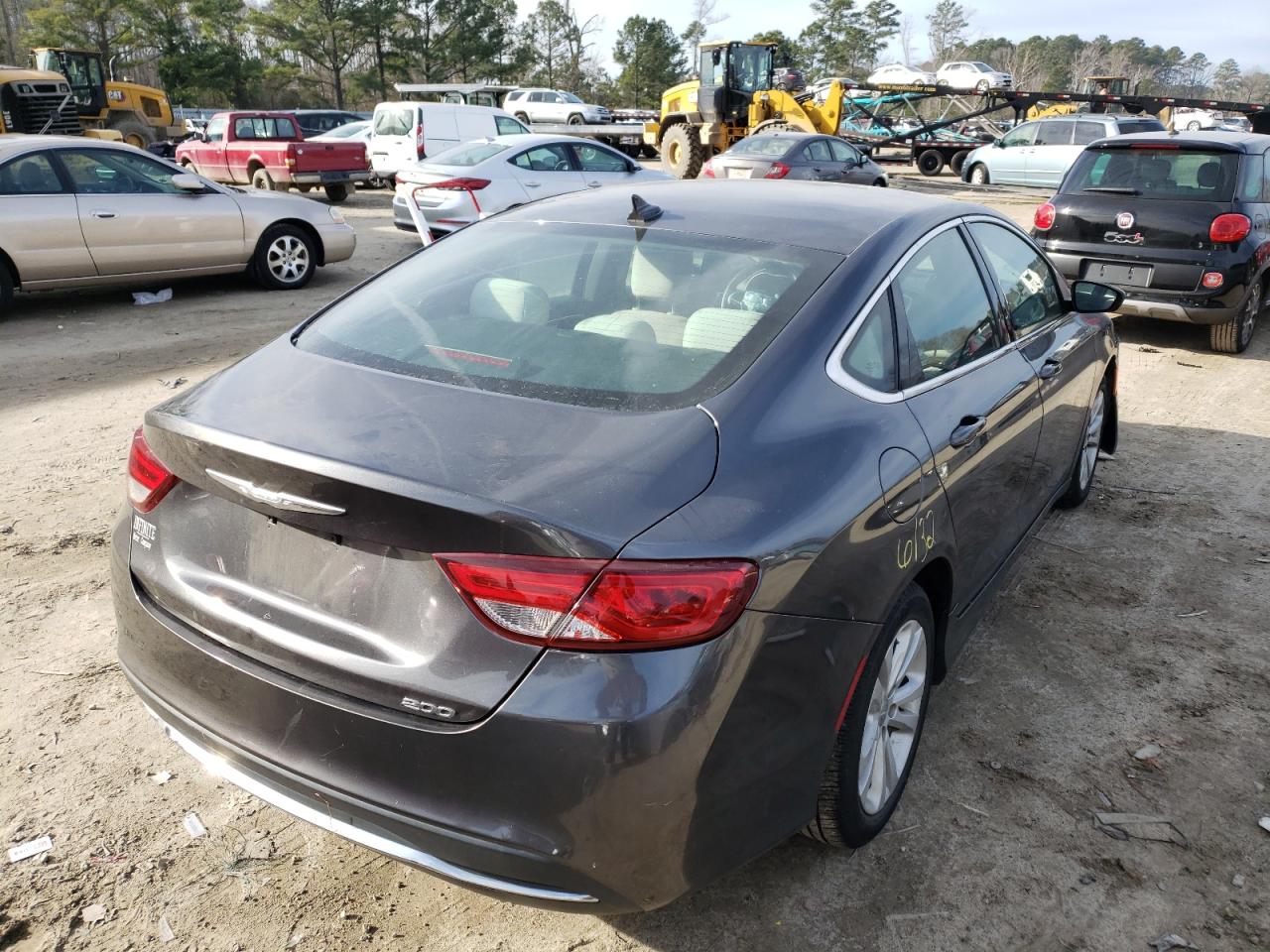 Photo 4 from auction – 2015 CHRYSLER 200 LIMITE with VIN 1C3CCCAB2FN611251