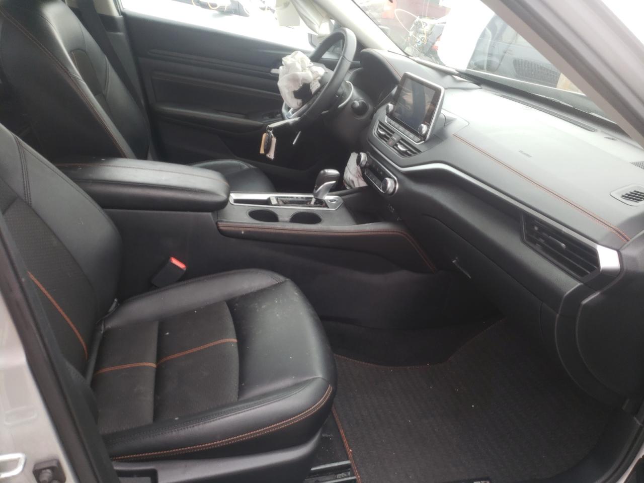 Photo 5 from auction – 2020 NISSAN ALTIMA SR with VIN 1N4BL4CV4LC237601