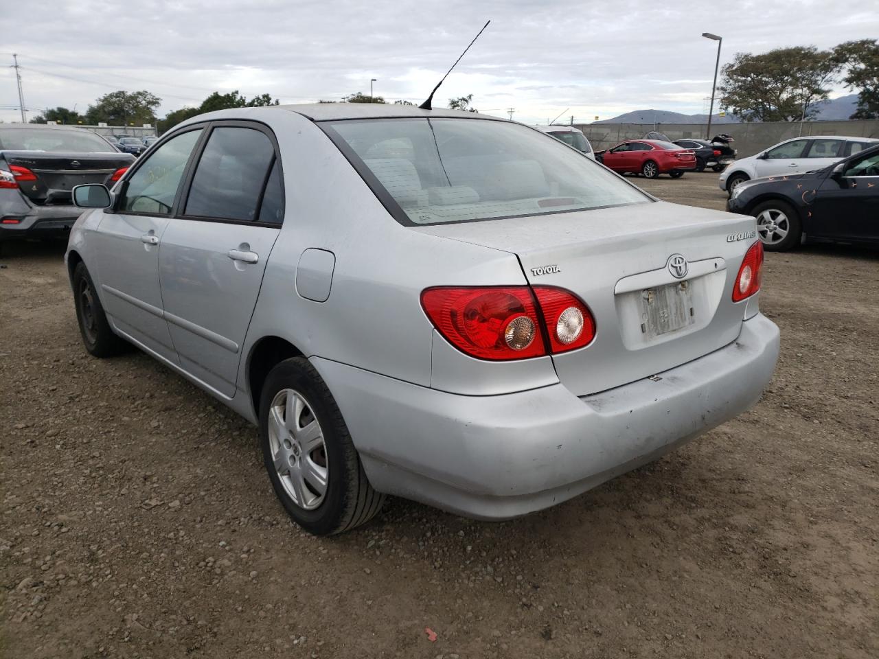 Photo 3 from auction – 2007 TOYOTA COROLLA CE with VIN 1NXBR32E17Z765600