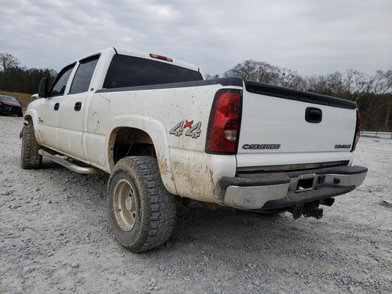 Photo 3 from auction – 2005 CHEVROLET SILVERADO with VIN 1GCHK23275F808159