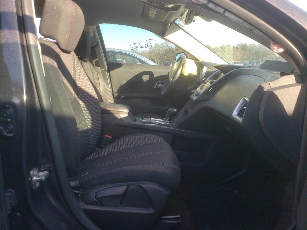 Photo 5 from auction – 2016 CHEVROLET EQUINOX LT with VIN 2GNALCEK6G6260273