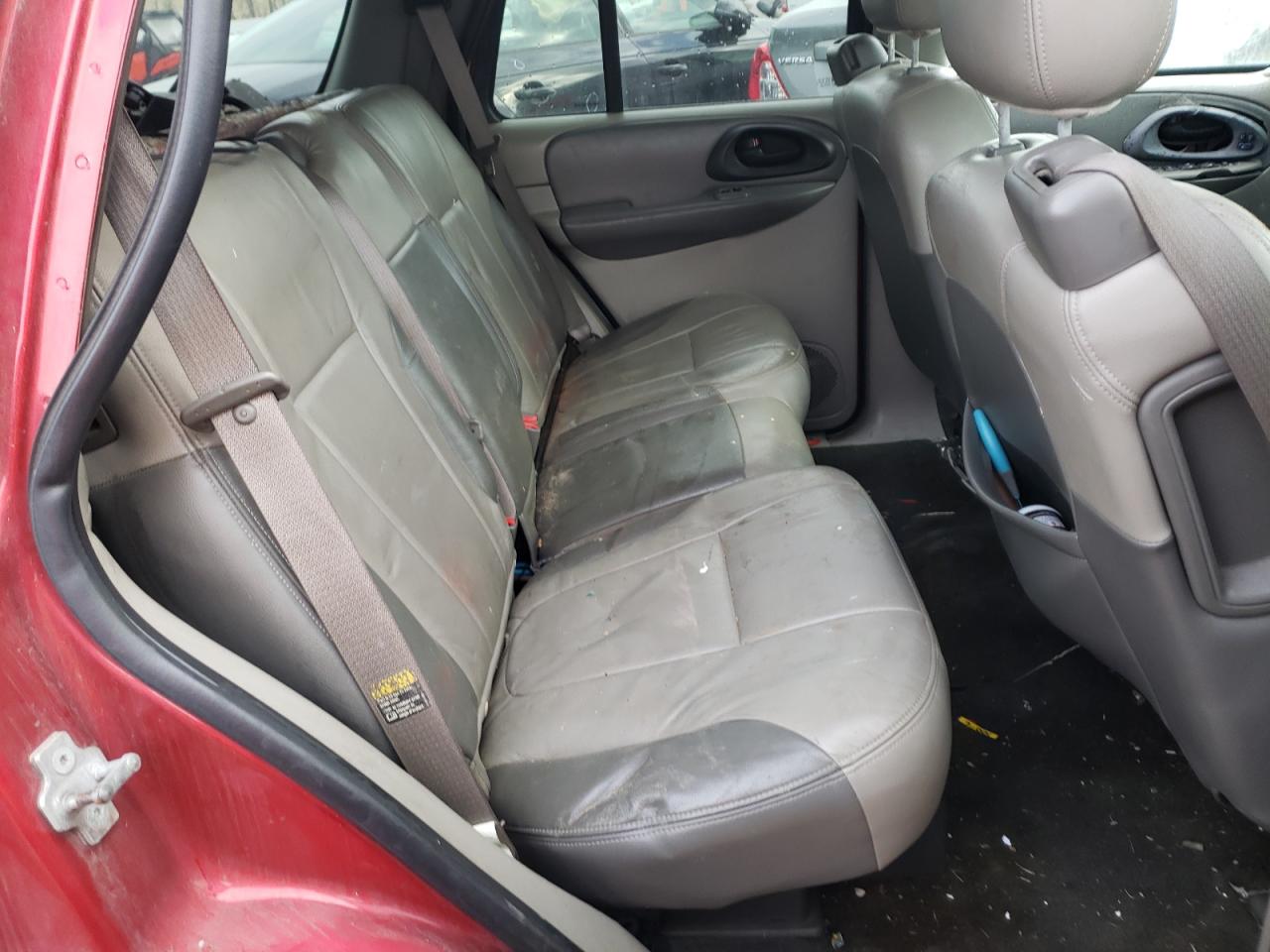 Photo 6 from auction – 2004 CHEVROLET TRAILBLAZE with VIN 1GNDT13S942342611