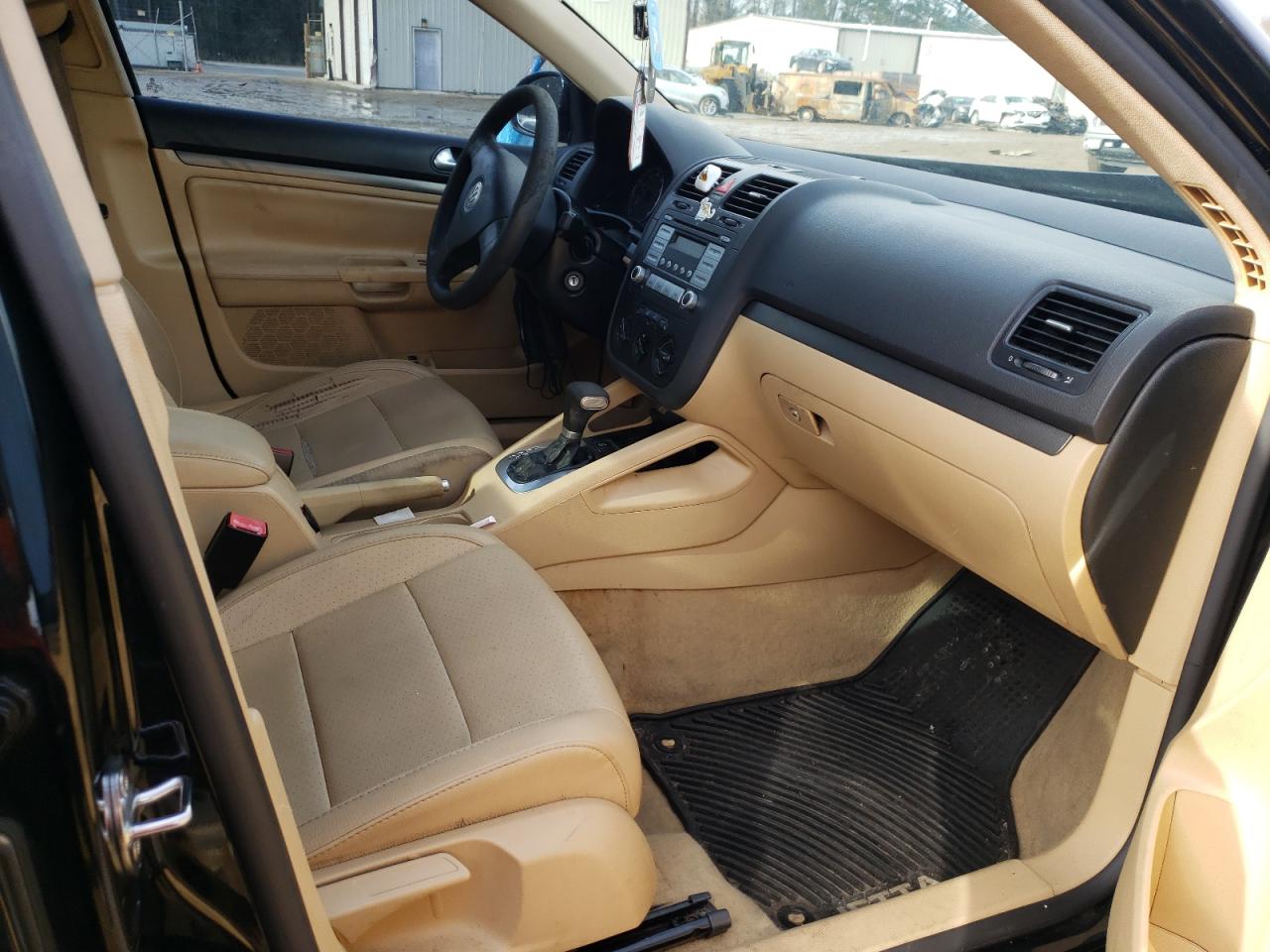 Photo 5 from auction – 2007 VOLKSWAGEN JETTA WOLF with VIN 3VWEG71K17M159995