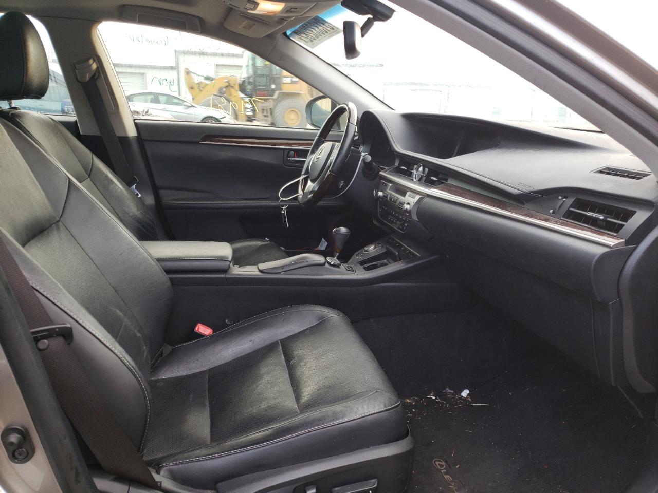 Photo 5 from auction – 2015 LEXUS ES 350 with VIN JTHBK1GG1F2165224