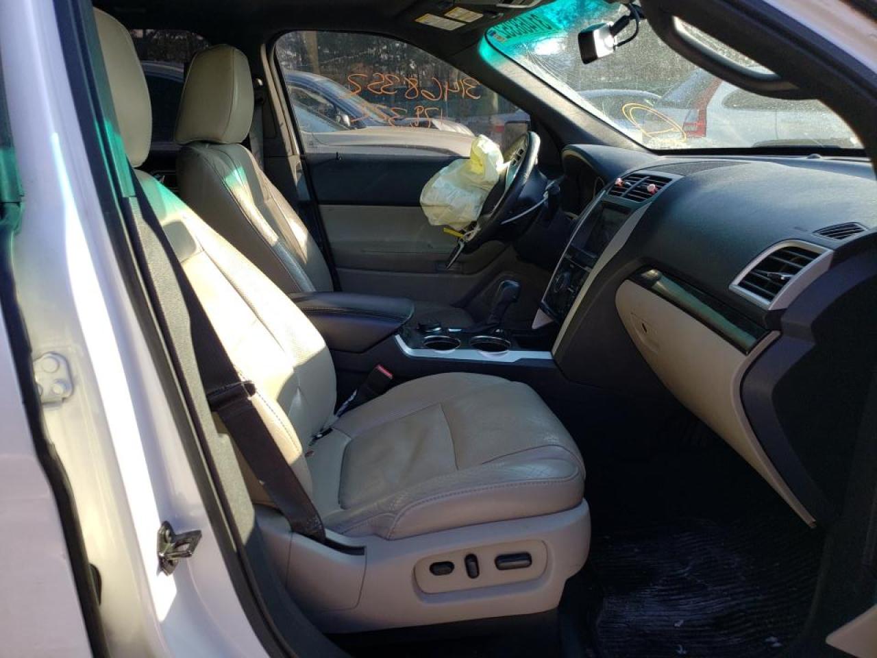 Photo 5 from auction – 2011 FORD EXPLORER L with VIN 1FMHK8F89BGA41211