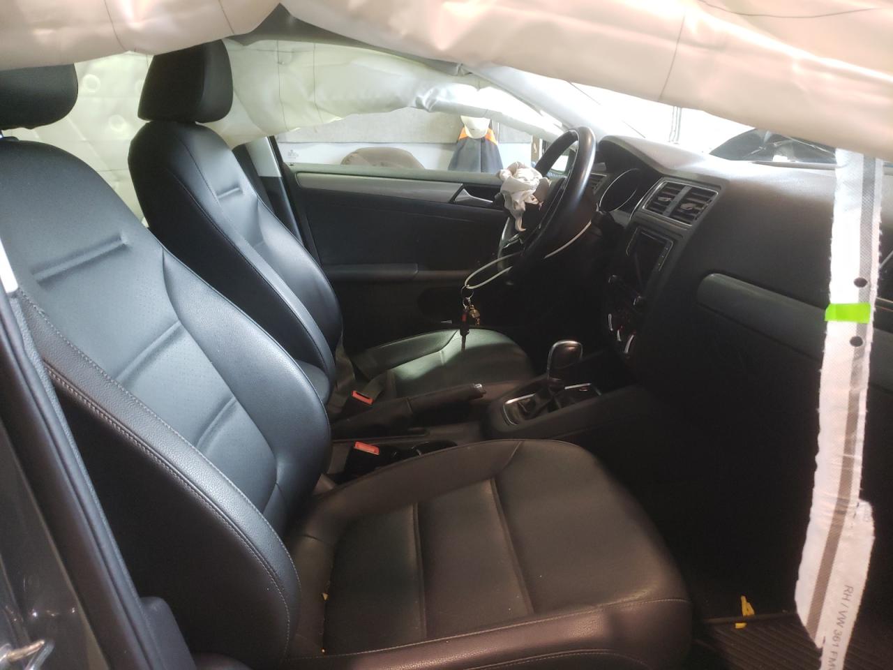 Photo 5 from auction – 2018 VOLKSWAGEN JETTA SE with VIN 3VWDB7AJ8JM259018