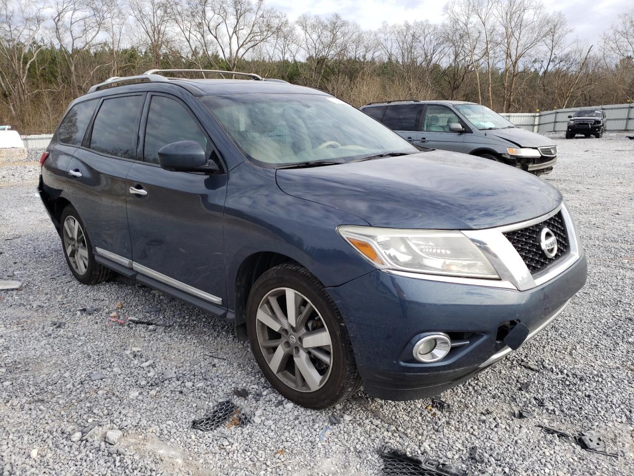 NISSAN PATHFINDER 2013 with VIN 5N1AR2MMXDC631891 - Photo from auction